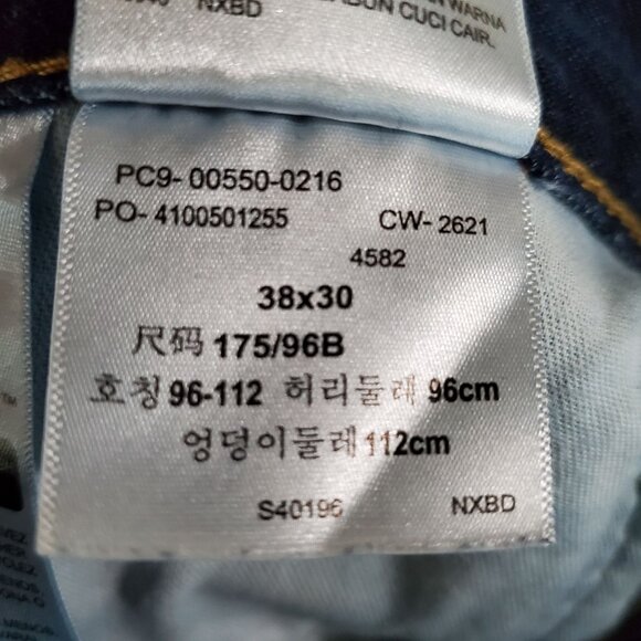 Levis Jeans Mens 38x30 Blue 550 Relaxed Fit Denim Straight Leg Classic - Picture 5 of 13